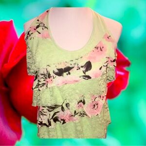 Gorgeous Charlotte Russe top XL tiered and floral